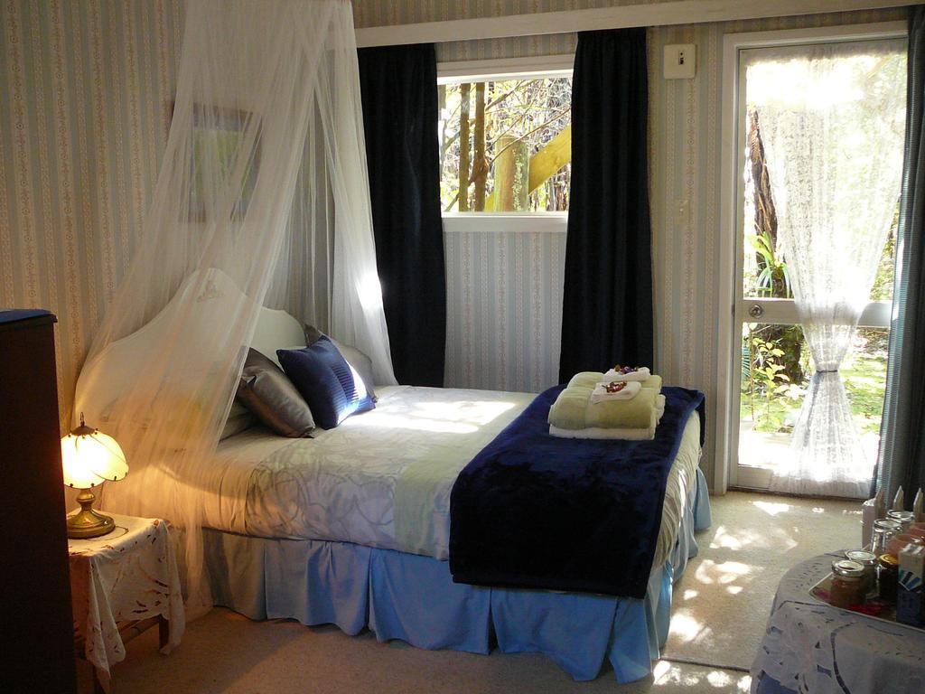 Mount Tutu Eco-Sanctuary Bed & Breakfast Ohauiti Room photo